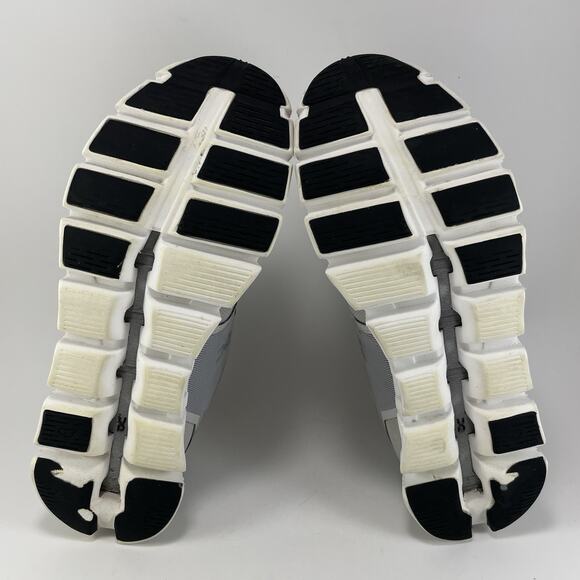 On Cloud 5 Slip On Waterproof Running Shoes Womens Size 11 Gray Athletic Low - Picture 7 of 10